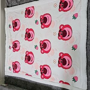 Pink Bear Patterned Throw Blanket